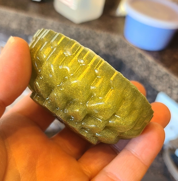 Handcrafted Organic Soap In Teakwood And Lemongrass - Picture 4 of 5